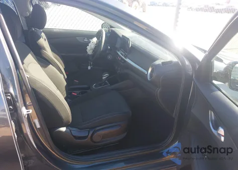 2021 Kia Forte Lxs из США, поврежденный, VIN 3KPF24AD4ME309318